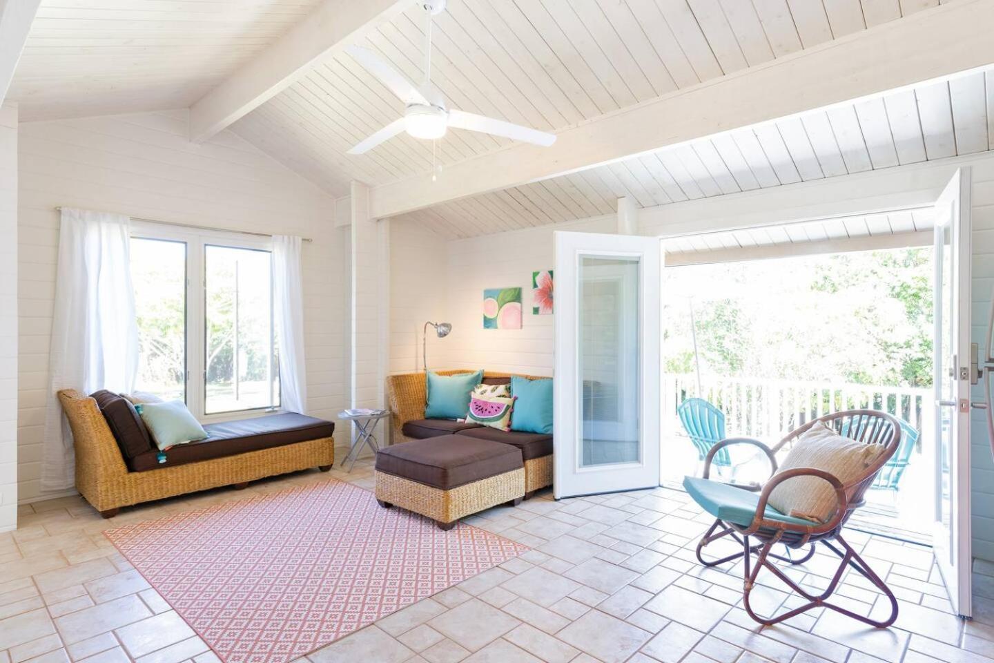 North Shore Garden Suite Хейлева Екстериор снимка
